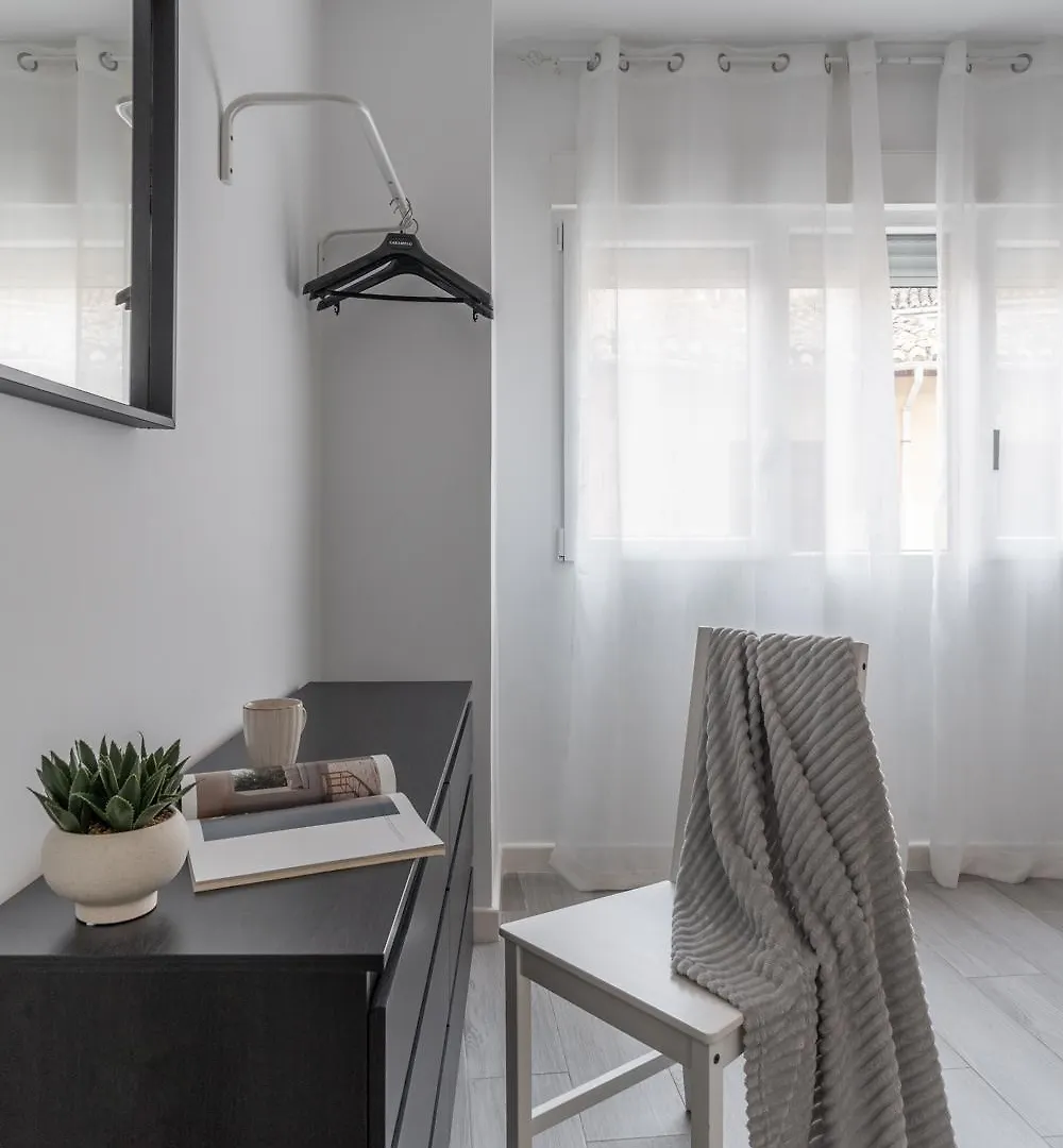 Tuguest Santa Paula III Apartment Granada